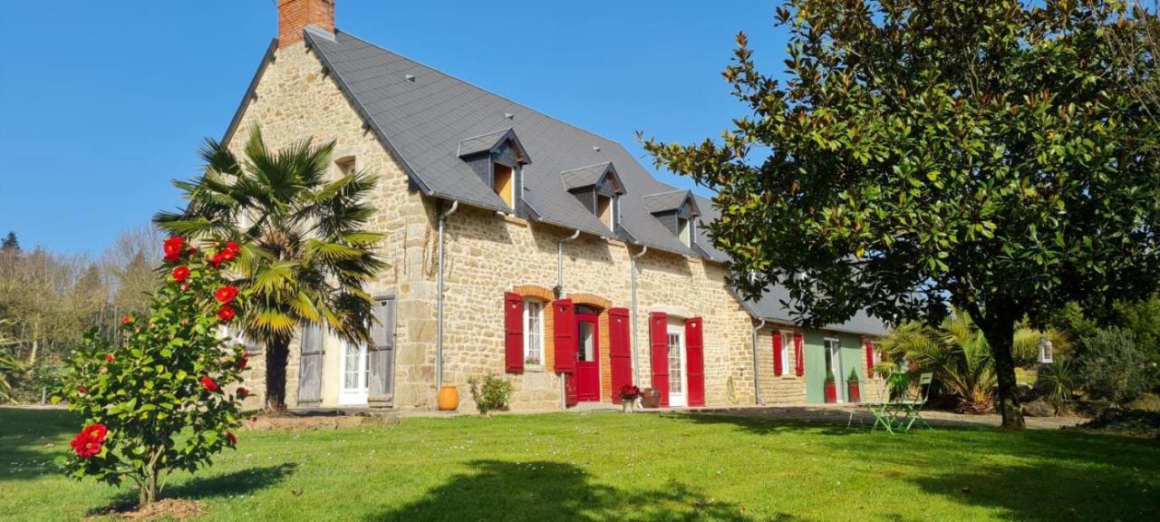 Bed and Breakfast La Pichonniere Isigny-le-Buat Exterior foto