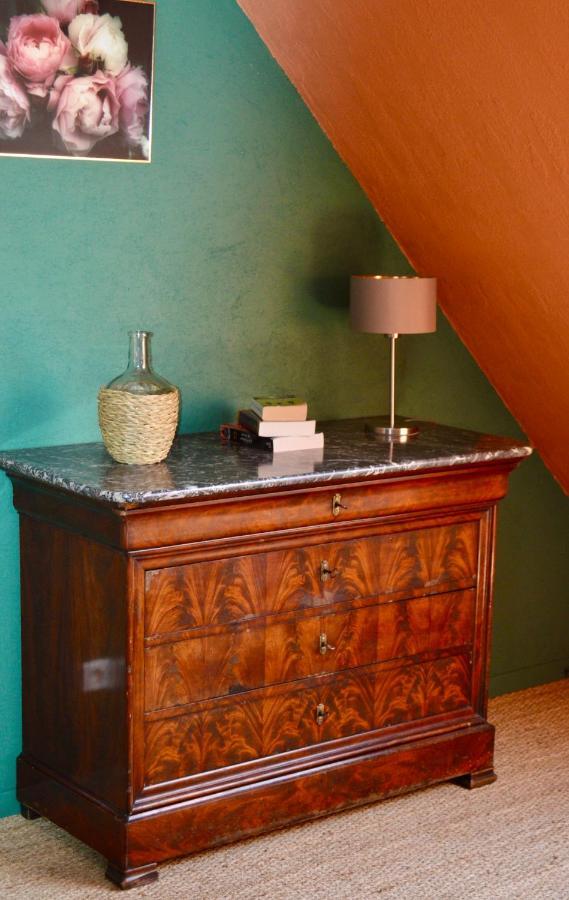 Bed and Breakfast La Pichonniere Isigny-le-Buat Exterior foto