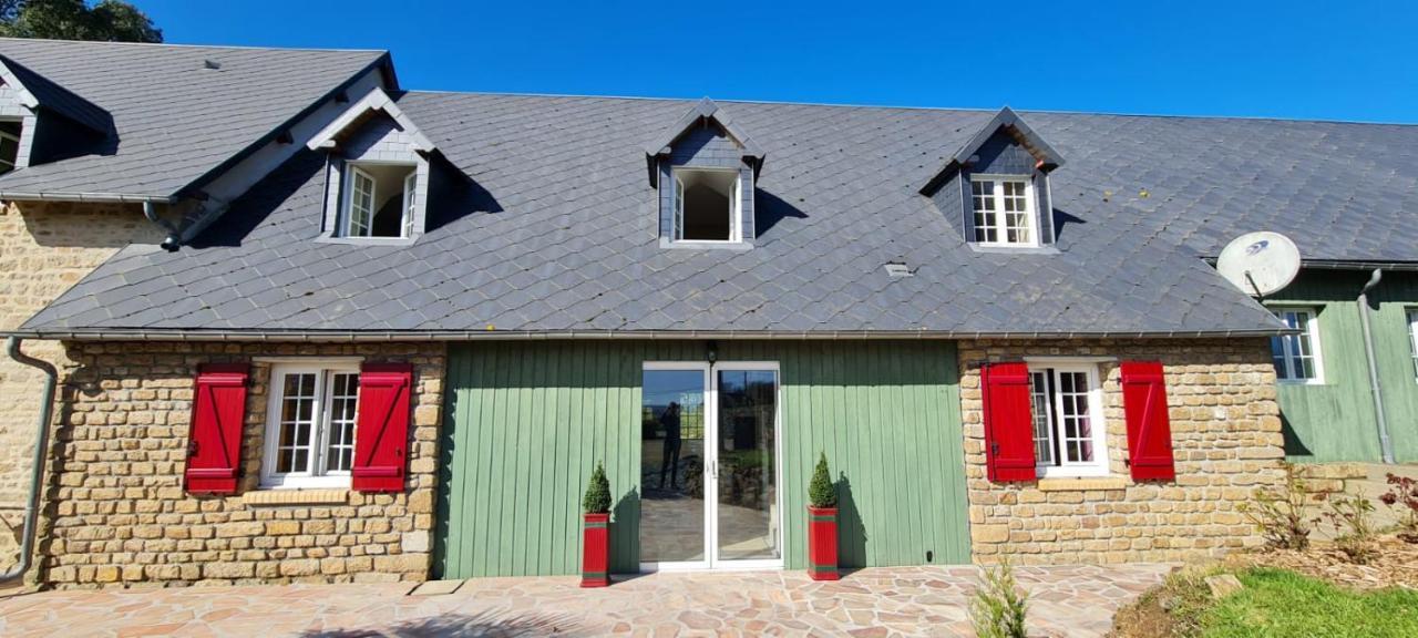 Bed and Breakfast La Pichonniere Isigny-le-Buat Exterior foto