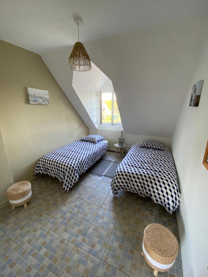 Bed and Breakfast La Pichonniere Isigny-le-Buat Exterior foto