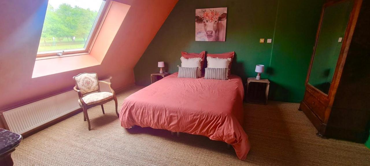 Bed and Breakfast La Pichonniere Isigny-le-Buat Exterior foto