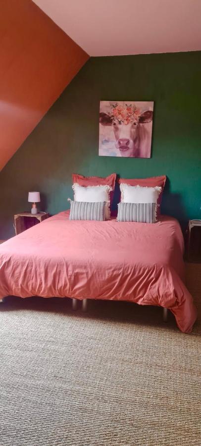 Bed and Breakfast La Pichonniere Isigny-le-Buat Exterior foto