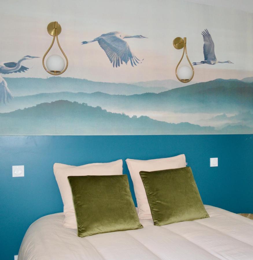Bed and Breakfast La Pichonniere Isigny-le-Buat Exterior foto